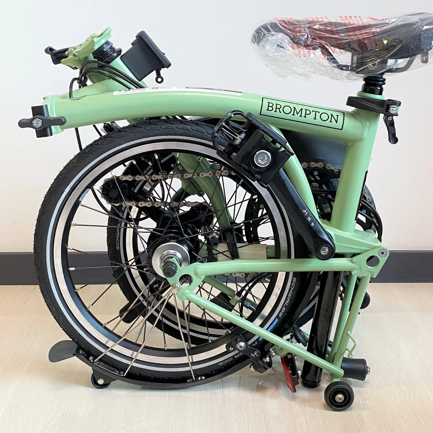 Brompton C Line Explore Black Edition Matcha Green