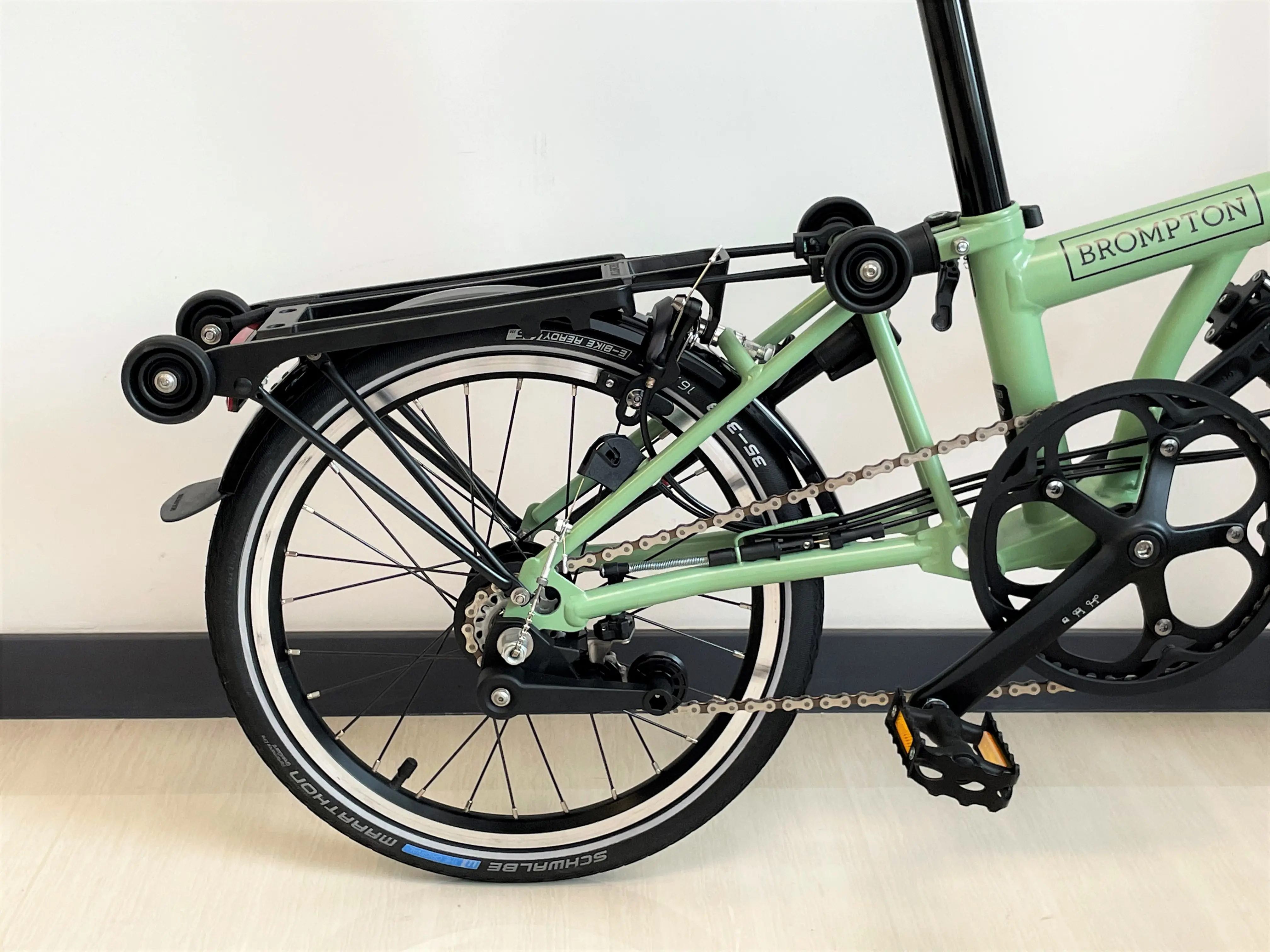 Brompton C Line Explore Black Matcha Green WITH RACK