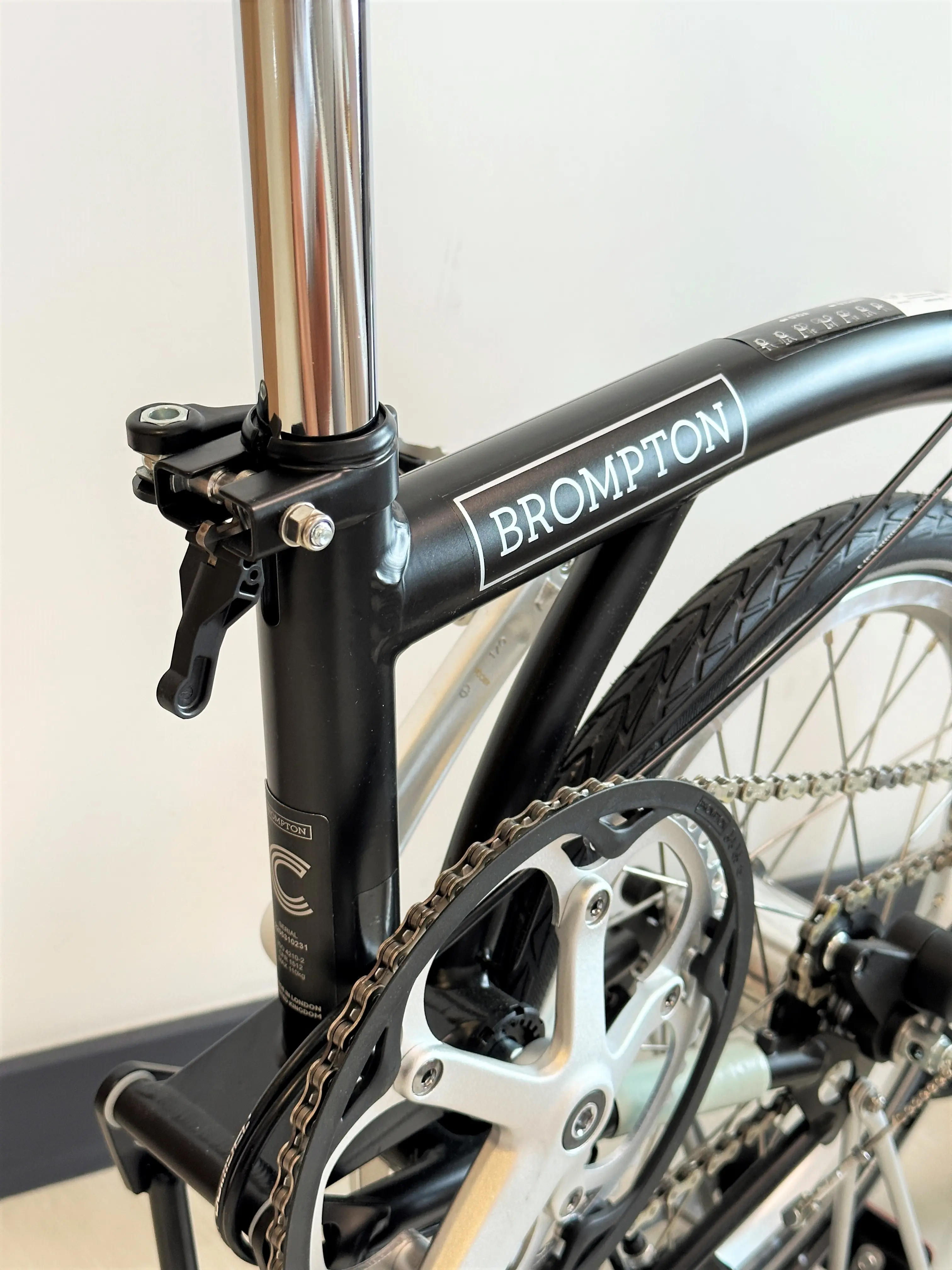Brompton C Line Utility Black WITH RACK